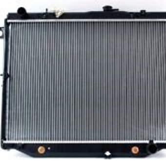 toyota land cruiser - su radiatoru