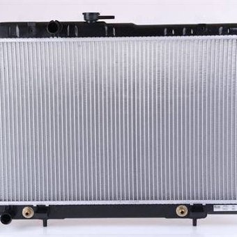 nissan almera - su radiatoru
